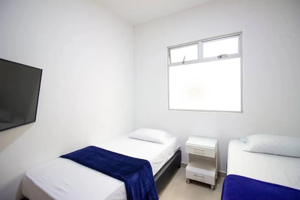 2 Bedroom Barrio Estadio, Cerca Al Metro, Parqueadero 303 메딜린 0*,  콜롬비아